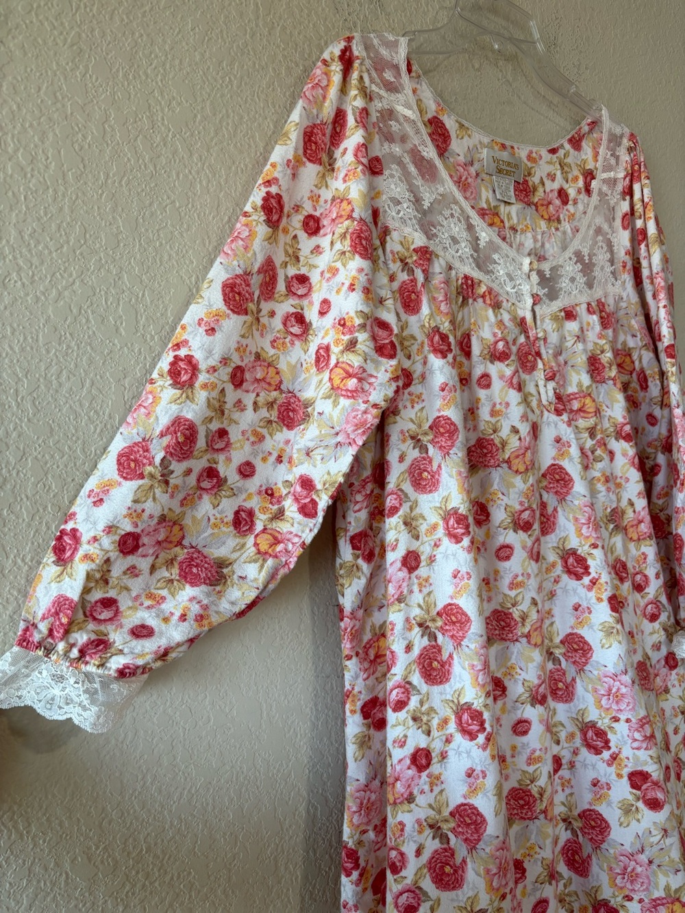 Victoria's Secret Vintage Gold Label Floral Lace Nightgown P/S - Picture 2 of 9